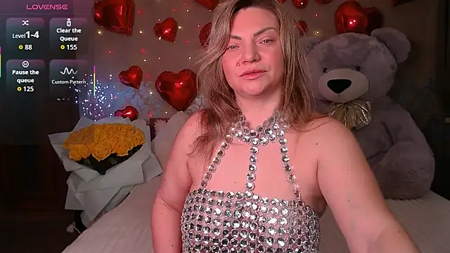 Snapshot of KristiOwen chatting on February 15, 5:48 am KristiOwen online show from February 15, 5:48 am