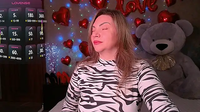 KristiOwen online show from March 26, 2:06 am