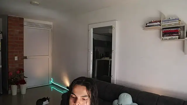  Vahos  online show from March 18, 5:16 pm