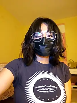 Latin summer online show from December 1, 3:00 am