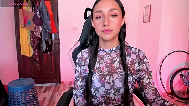 adrena 10 online show from April 8, 1:11 pm