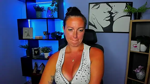 FUN AMI online show from July 28, 2:13 pm