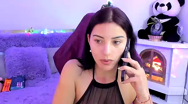 Snapshot of Arenne_rouse chatting on December 5, 1:47 am Arenne rouse online show from December 5, 1:47 am