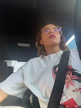 Snapshot of Arenne_rouse chatting on November 27, 2:52 pm Arenne rouse online show from November 27, 2:52 pm