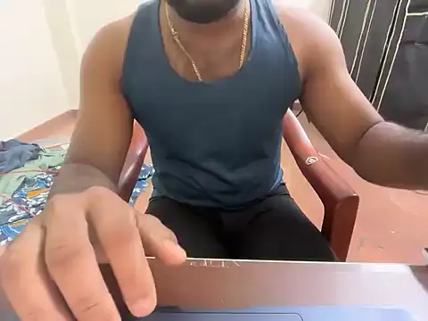 rohithunni123 online show from January 11, 9:14 am