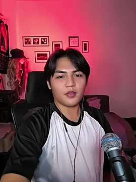 SavageCockSelinax online show from July 5, 4:19 am