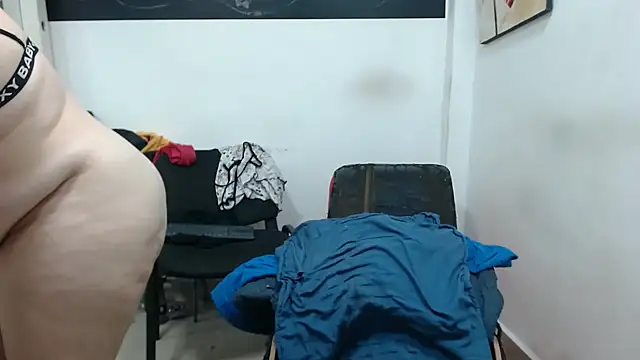 Meloncillo And BabyLiss online show from February 1, 3:41 am