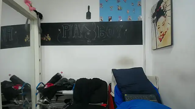 Meloncillo And BabyLiss online show from March 23, 1:31 am