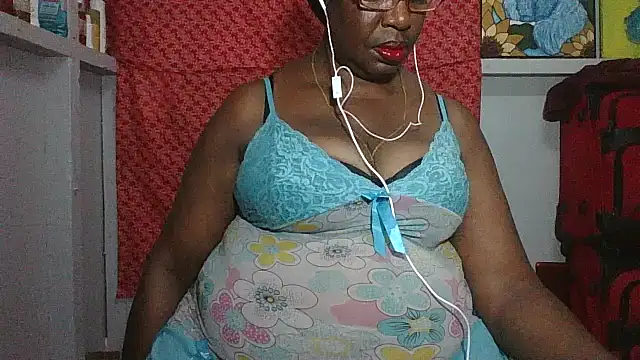 Snapshot of pink69pussy chatting on May 31, 4:42 am pink69pussy online show from May 31, 4:42 am