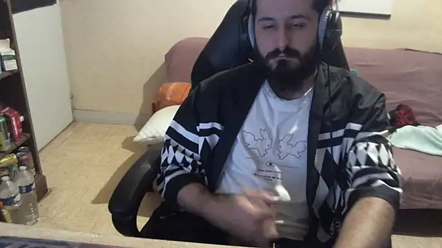 kevinmillas online show from March 19, 7:40 pm