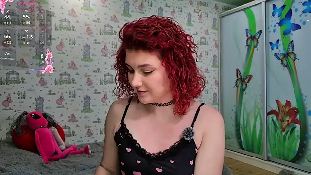 Snapshot of SmokyRose chatting on June 22, 10:23 am SmokyRose online show from June 22, 10:23 am