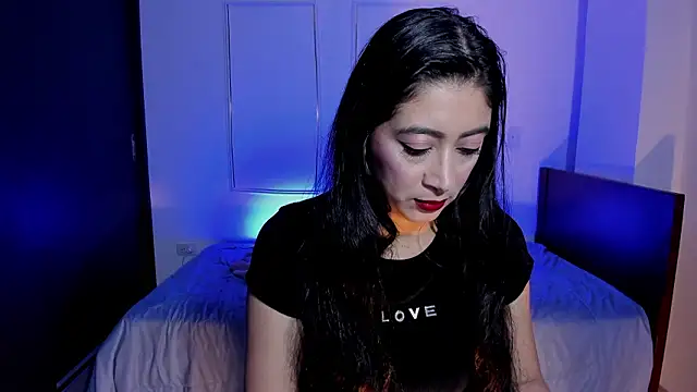 MeganWhite3 online show from March 11, 2:39 am