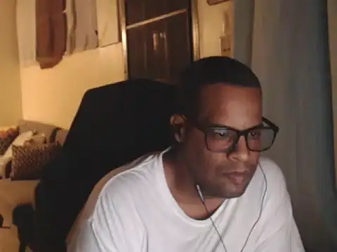 thesugar32 online show from March 6, 2:52 am