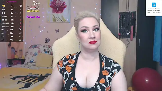MissLexyGold online show from October 4, 2:04 pm