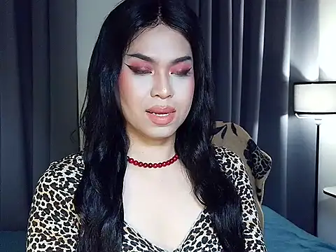 Snapshot of MistressLuna1 chatting on July 17, 11:53 pm MistressLuna1 online show from July 17, 11:53 pm