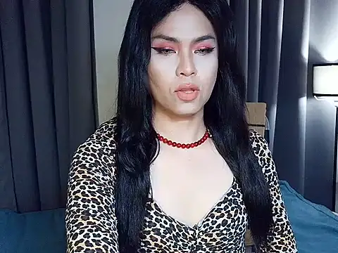 Snapshot of MistressLuna1 chatting on August 2, 9:08 am MistressLuna1 online show from August 2, 9:08 am
