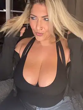 LittleMissEeve online show from November 5, 3:06 am