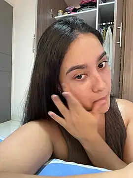 Snapshot of Nina_lovi chatting on June 21, 12:46 am Nina lovi online show from June 21, 12:46 am