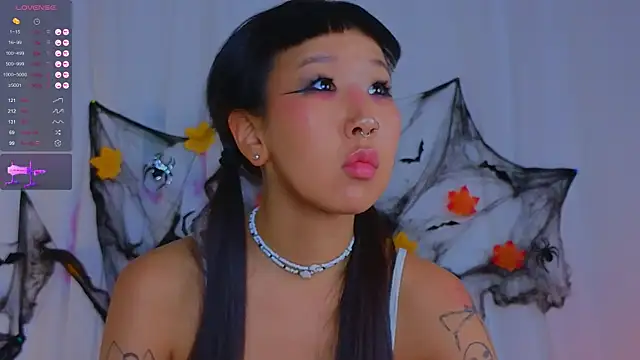 Snapshot of a11yson chatting on October 28, 3:04 pm a11yson online show from October 28, 3:04 pm