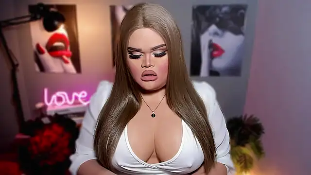 Snapshot of KarolinaThompson chatting on October 19, 1:50 am KarolinaThompson online show from October 19, 1:50 am