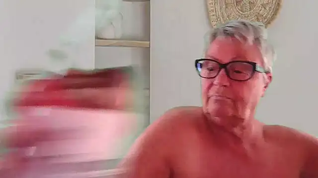 Snapshot of GrannyChrissy68 chatting on April 30, 9:19 pm GrannyChrissy68 online show from April 30, 9:19 pm