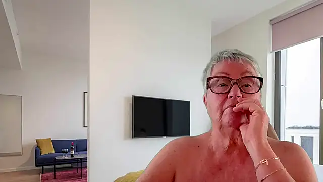 Snapshot of GrannyChrissy68 chatting on May 23, 5:28 pm GrannyChrissy68 online show from May 23, 5:28 pm