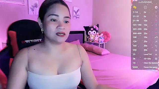 yenyen  online show from April 14, 1:55 am