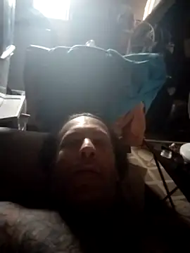 trucker1979 online show from April 21, 1:28 pm