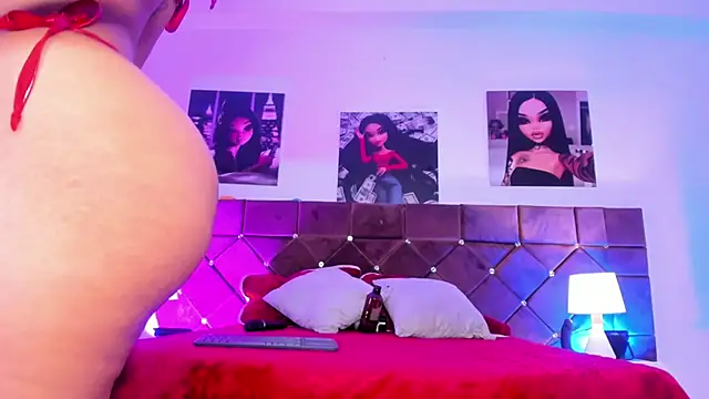 Snapshot of Ariana_lopezz chatting on February 18, 12:28 pm Ariana lopezz online show from February 18, 12:28 pm