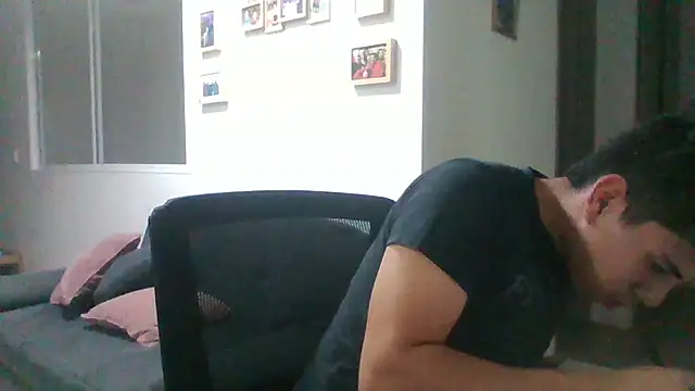 Snapshot of michelangelus2000 chatting on September 23, 4:15 am michelangelus2000 online show from September 23, 4:15 am
