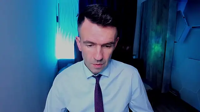 SteveTiger online show from November 6, 1:56 pm