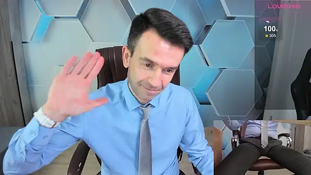 Snapshot of SteveTiger chatting on February 16, 12:01 pm SteveTiger online show from February 16, 12:01 pm