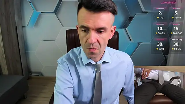 Snapshot of SteveTiger chatting on March 5, 12:45 pm SteveTiger online show from March 5, 12:45 pm