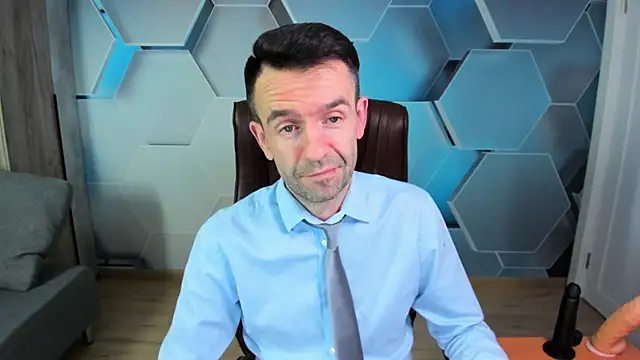 Snapshot of SteveTiger chatting on March 15, 3:23 am SteveTiger online show from March 15, 3:23 am