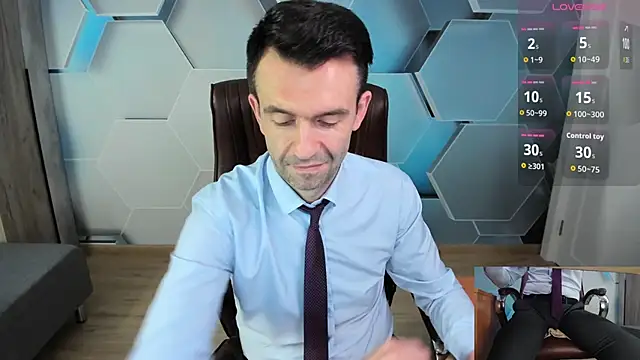 Snapshot of SteveTiger chatting on March 30, 3:35 pm SteveTiger online show from March 30, 3:35 pm