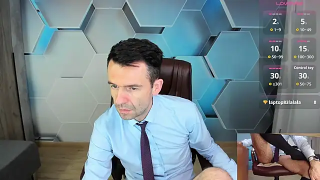 Snapshot of SteveTiger chatting on March 31, 3:41 am SteveTiger online show from March 31, 3:41 am