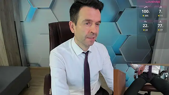 Snapshot of SteveTiger chatting on April 5, 3:47 am SteveTiger online show from April 5, 3:47 am