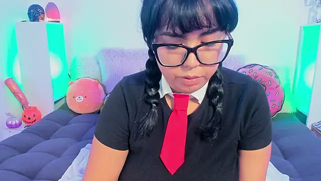 LillyCandy online show from October 7, 6:38 pm