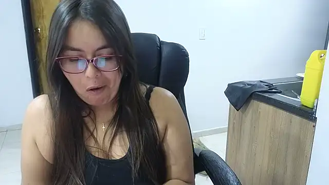 Ixchel Anaid online show from February 4, 10:02 pm