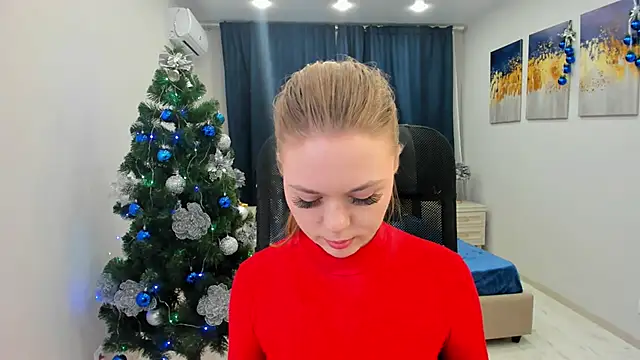Strawberrye online show from December 28, 5:35 pm