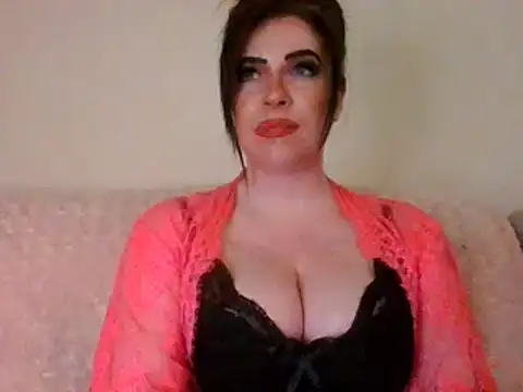 EmilyBlue online show from December 9, 12:01 am