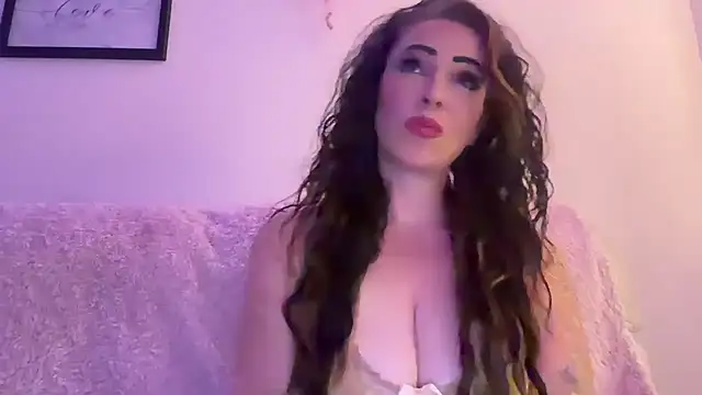 EmilyBlue online show from April 29, 8:37 pm