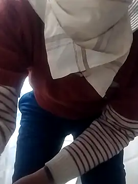 Snapshot of indianSmartboy chatting on January 1, 6:49 pm indianSmartboy online show from January 1, 6:49 pm