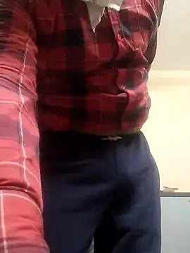 Snapshot of indianSmartboy chatting on February 1, 5:49 am indianSmartboy online show from February 1, 5:49 am