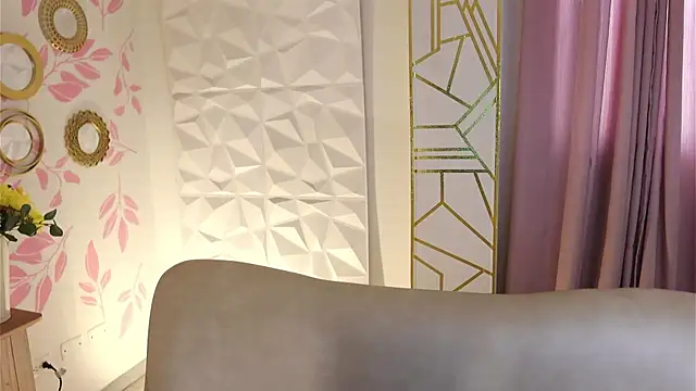 molly marmalade  online show from March 10, 7:07 pm