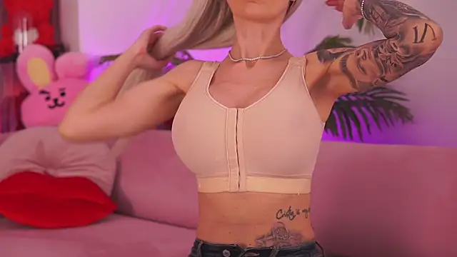 fallingangel online show from March 20, 5:24 am