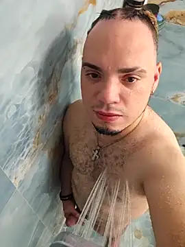 latinoflpr online show from October 22, 12:22 am