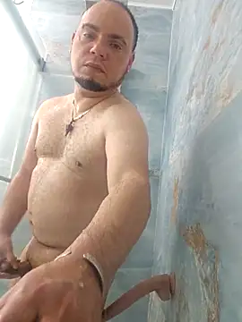 latinoflpr online show from April 4, 1:15 am