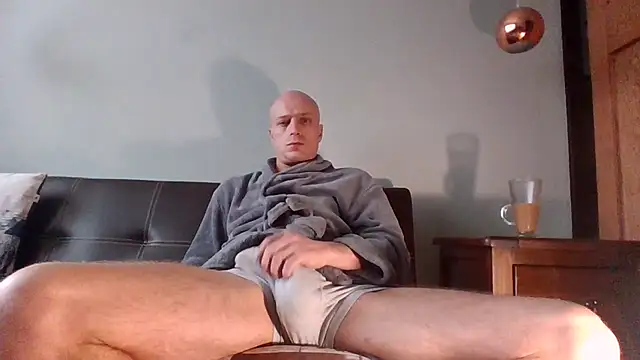 moggleflop1 online show from February 27, 8:36 am