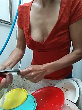 Bombonsexyxh online show from August 4, 9:50 pm